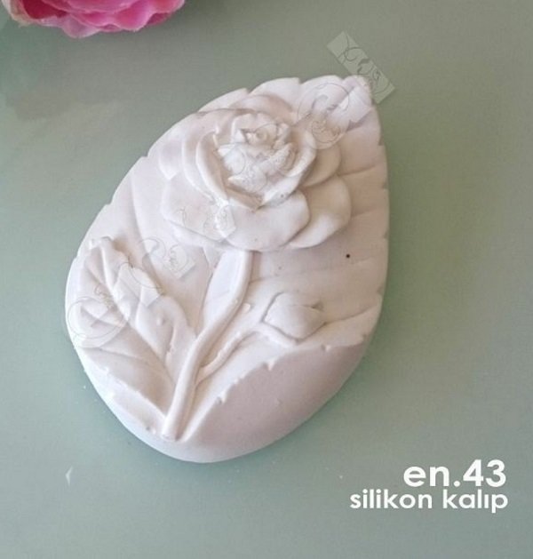 Yaprakta gül silikon kalıp