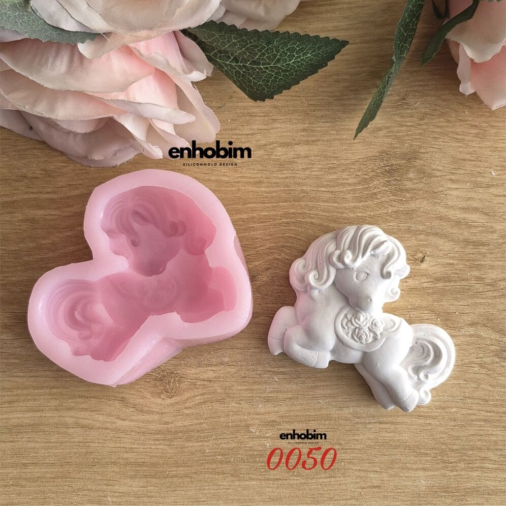 Pony at silikon kalıp