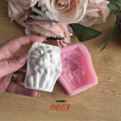 Tabanda aslan silikon kalıp