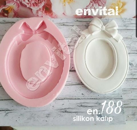 Oval fiyonklu çerçeve küçük silikon kalıp