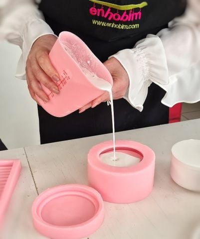 Mum kabı geniş büyük  düz silindir silikonkalıp