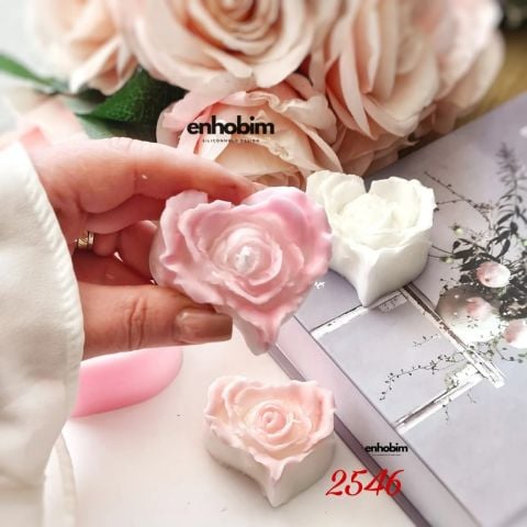 Gül yapraklı kalp silikon kalıp