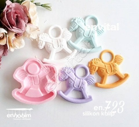 Halkalı saallanan poni silikon kalıp