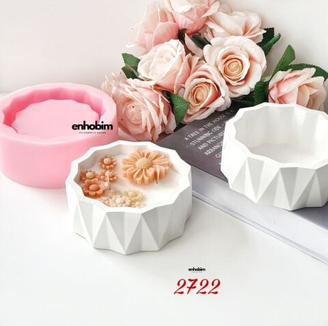 Geometrik Dikey Desenli Saksı silikon kalıp