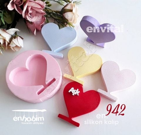 Ayaklı kalp silikon kalıp